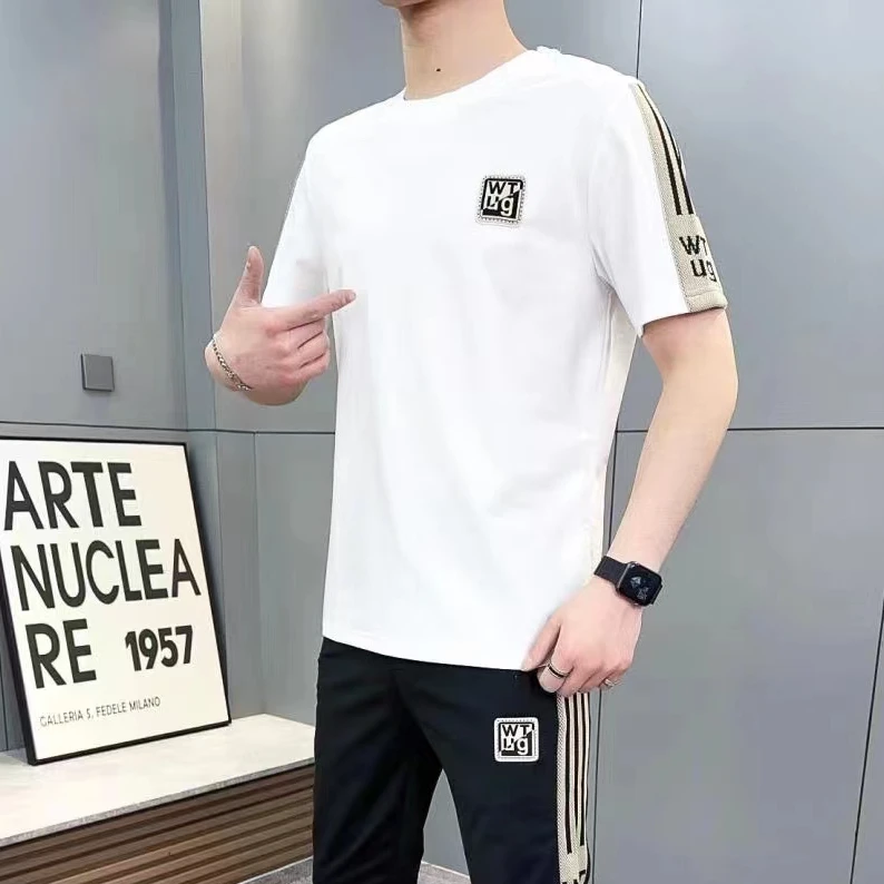 男士T恤夏季薄款半袖简约舒适经典运动休闲圆领上衣百搭时尚