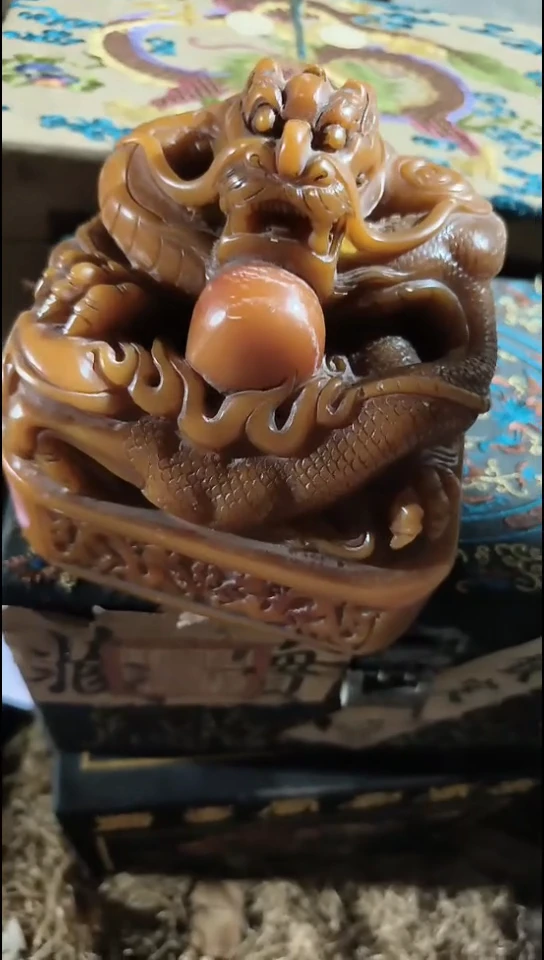 香榧木（1个开封黄色传传正方形大盒子大龙章）