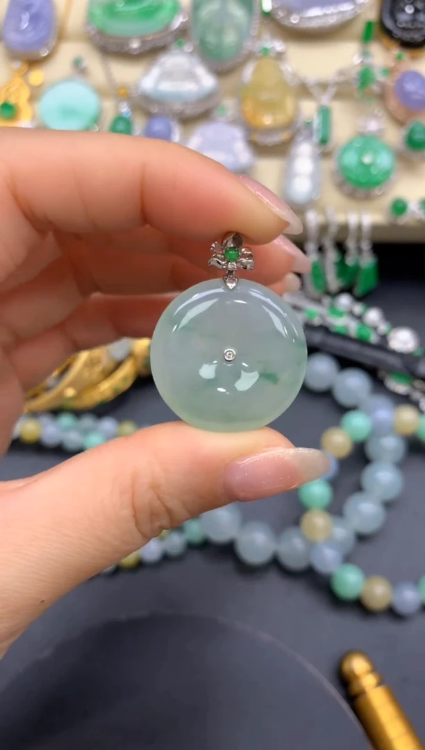 【闪购商品】翡翠颈饰18K金镶嵌85-中国好珍宝