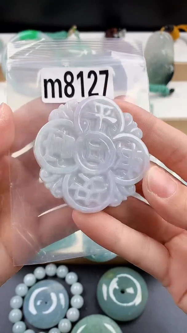 颈饰未镶嵌翡翠天然翡翠吊坠挂件