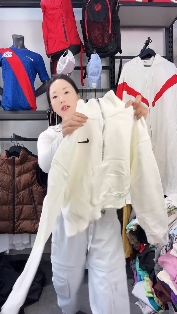 267 ·编码 瑕疵款直播间过款为准 尺码·M