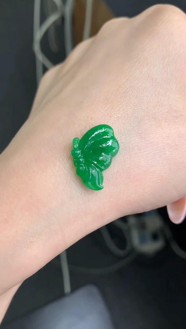 定制翡翠未镶嵌蝴蝶