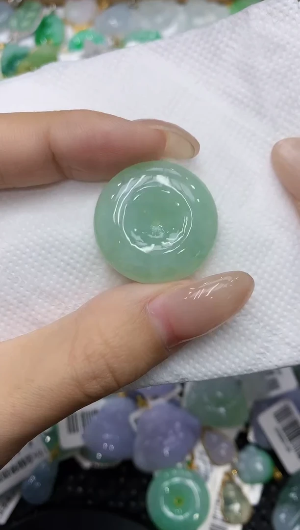 翡翠未镶嵌颈饰111111111111