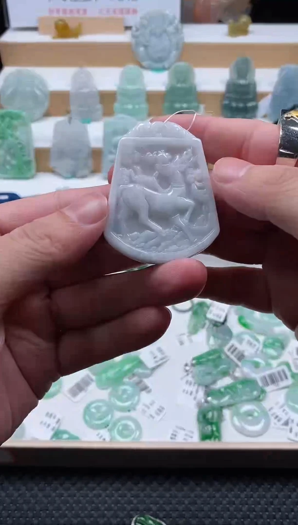 【闪购商品】翡翠颈饰未镶嵌101一鹿有你