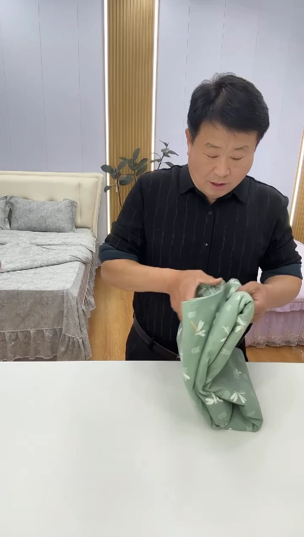 棉聚酯纤维双层纱蝴蝶绿