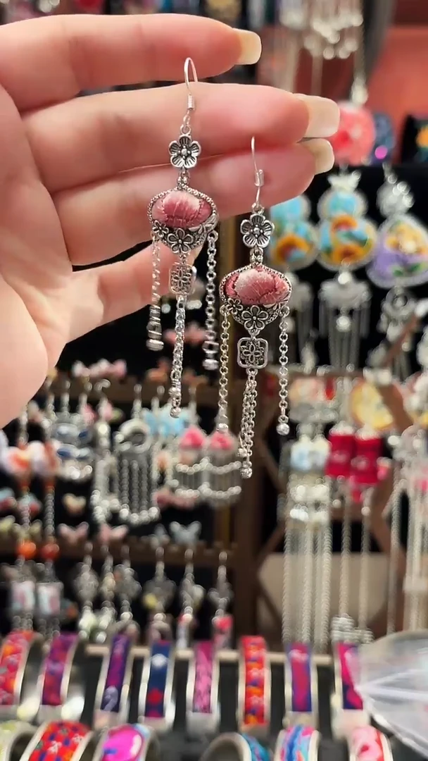 织绣 云织谣民族风精美饰品   104