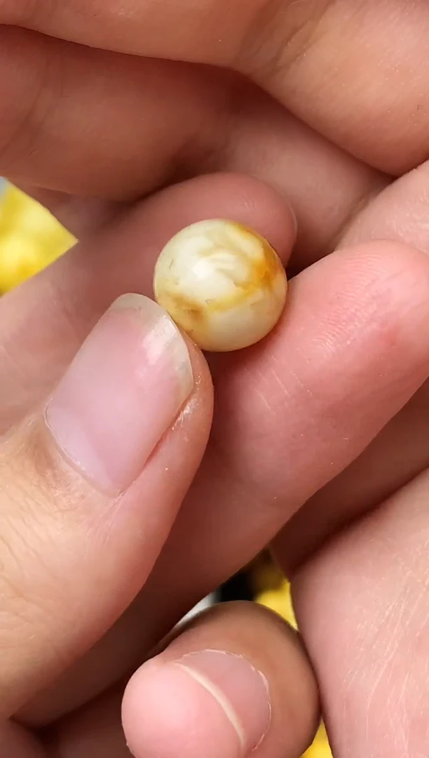 未镶嵌琥珀珠宝奇石167