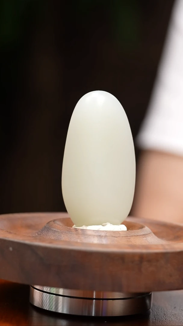 和田玉未镶嵌吊坠(不含链)40克和田玉原石