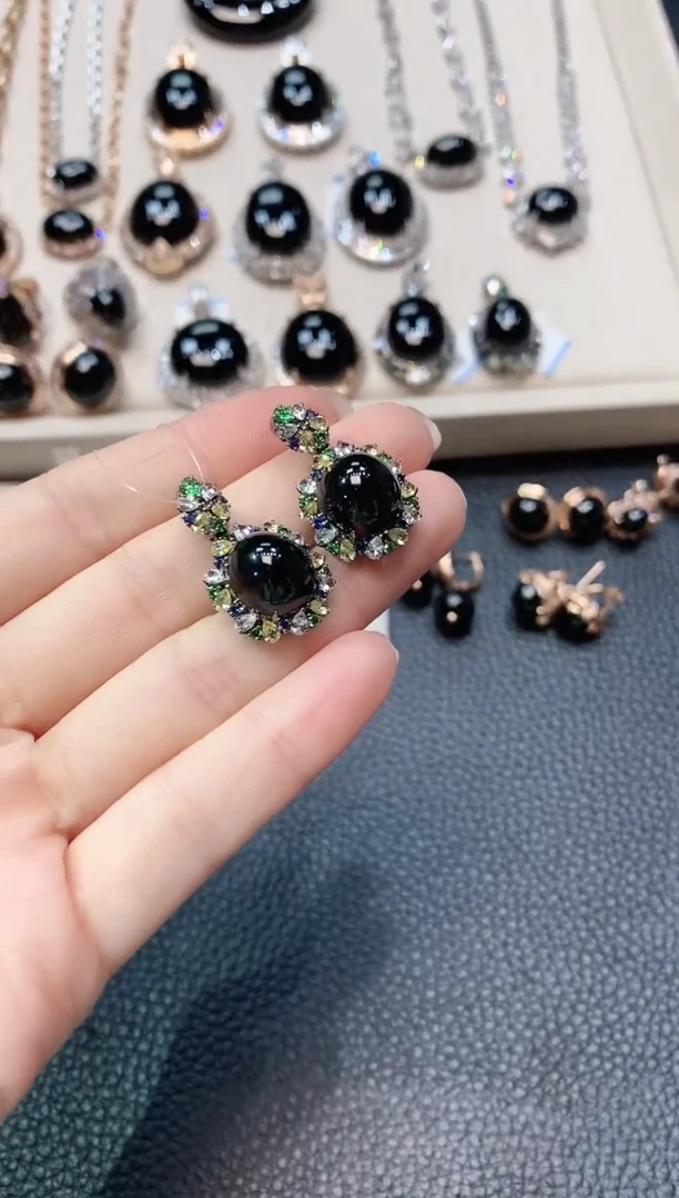 翡翠18K金镶嵌耳饰D23翡翠