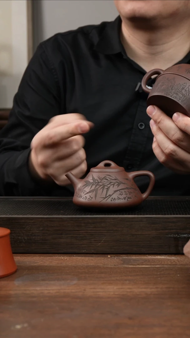 茶杯紫砂紫泥子冶石瓢   刻绘竹子    180CC