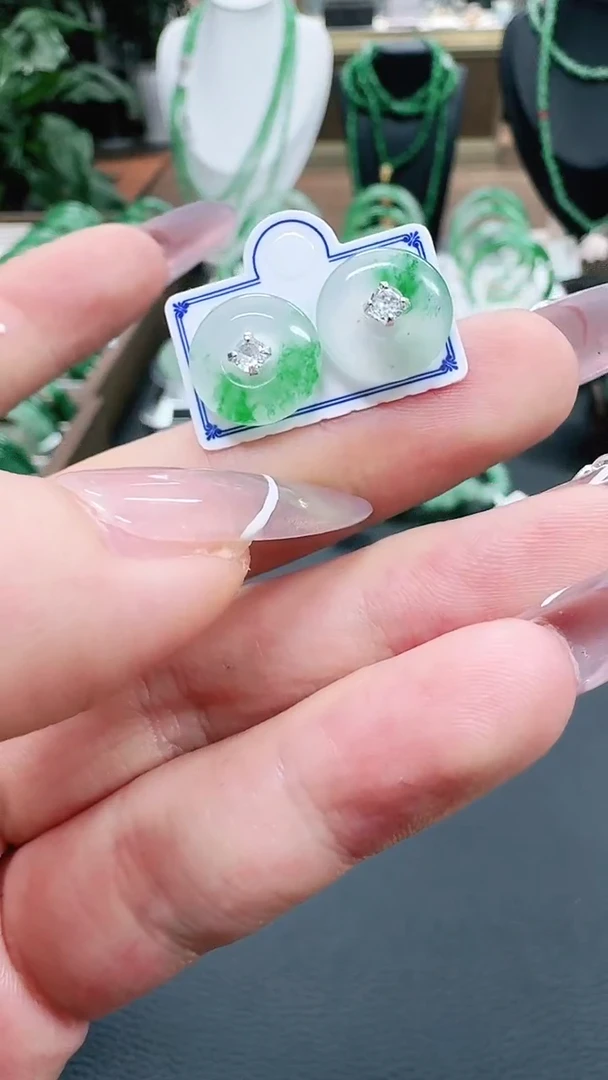 未镶嵌1石英质玉（非洲翠）/1521