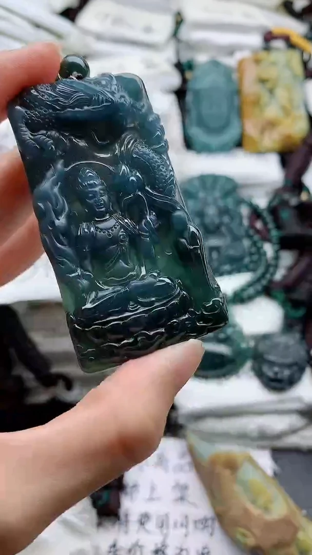 颈饰未镶嵌翡翠8
