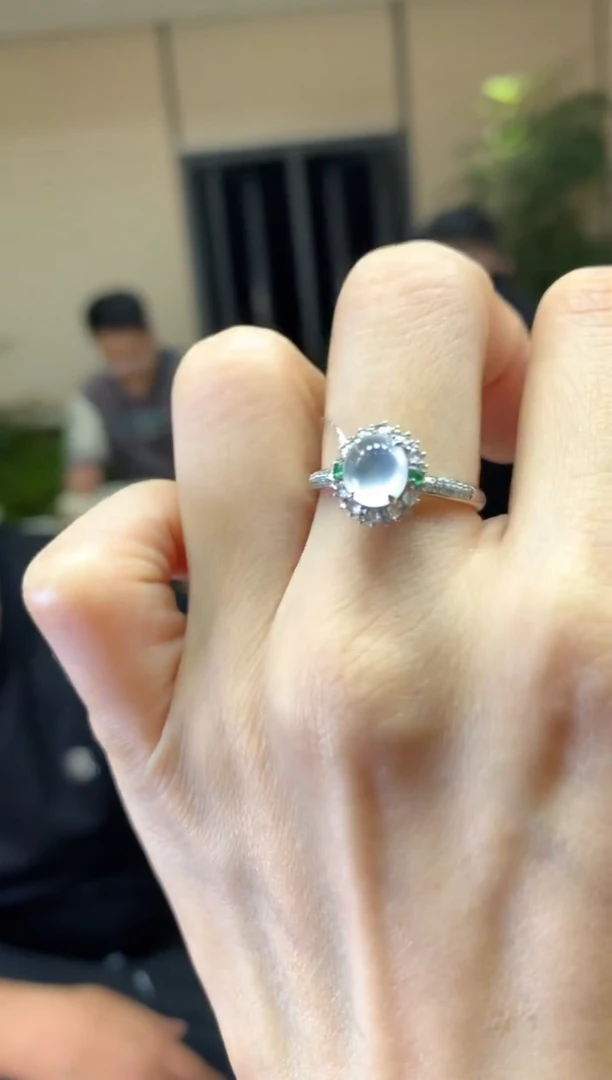 18K金镶嵌戒指翡翠|不退不换1