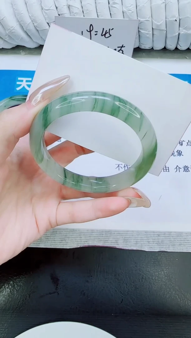 未镶嵌手镯石英质玉20/54