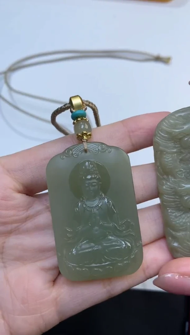 颈饰未镶嵌和田玉达***g1