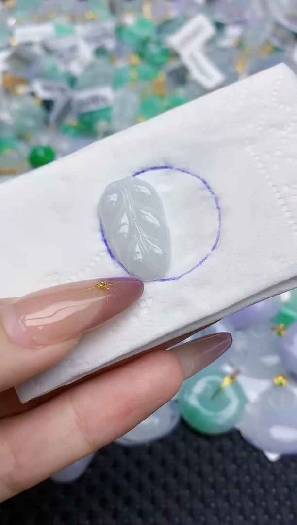 翡翠未镶嵌颈饰   天然翡翠A货  百元以上9米证书费自理