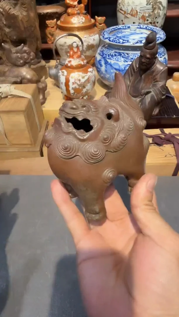 备前烧狮子香炉一个