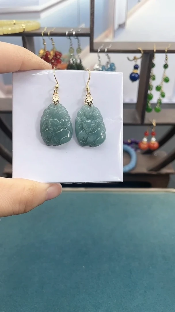 银S925镶嵌翡翠耳饰狐狸耳钩