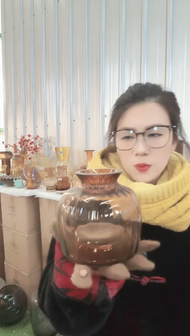 037直播玻璃花瓶
