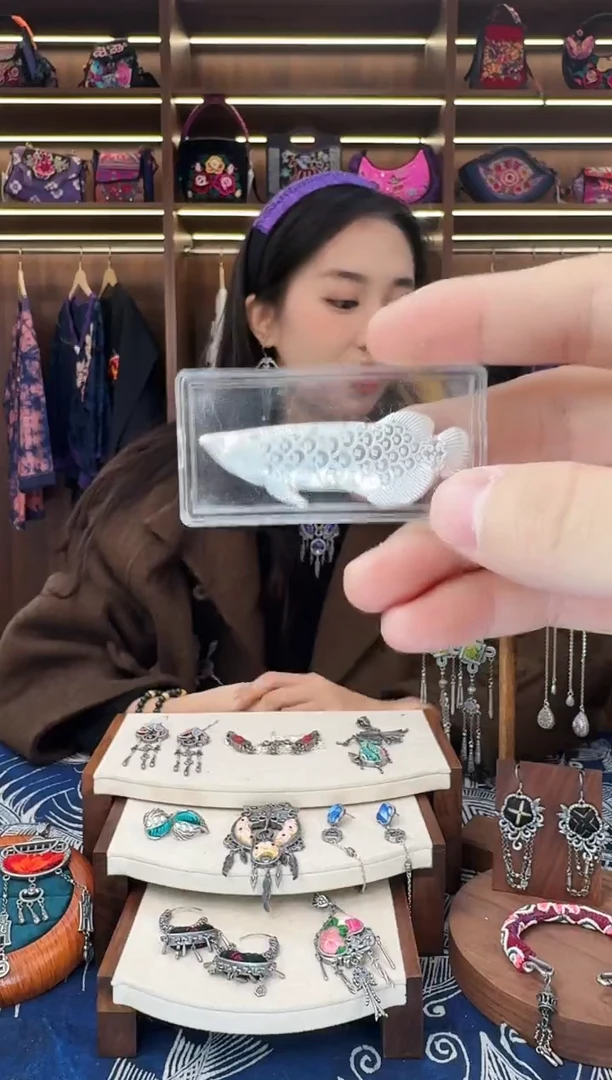 织绣521黔东南苗族刺绣