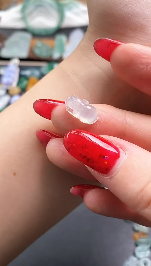 颈饰未镶嵌翡翠金蟾