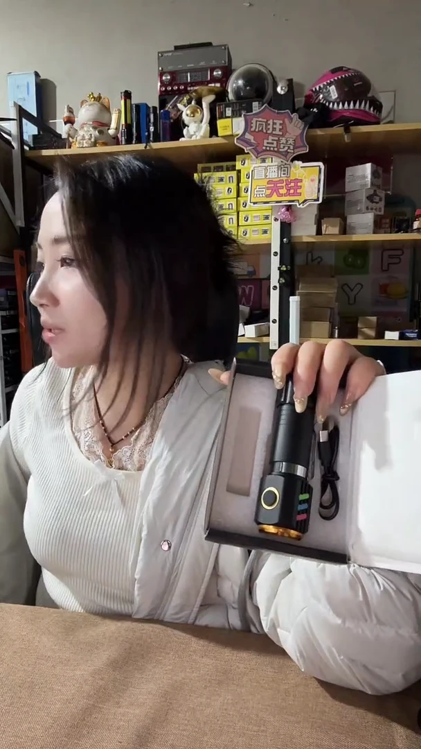 磁吸合金彩条三眼怪一套
