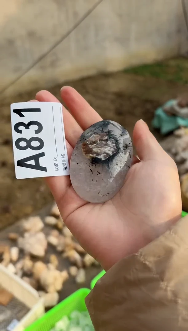 【闪购商品】水晶摆件未镶嵌幽灵手把件831