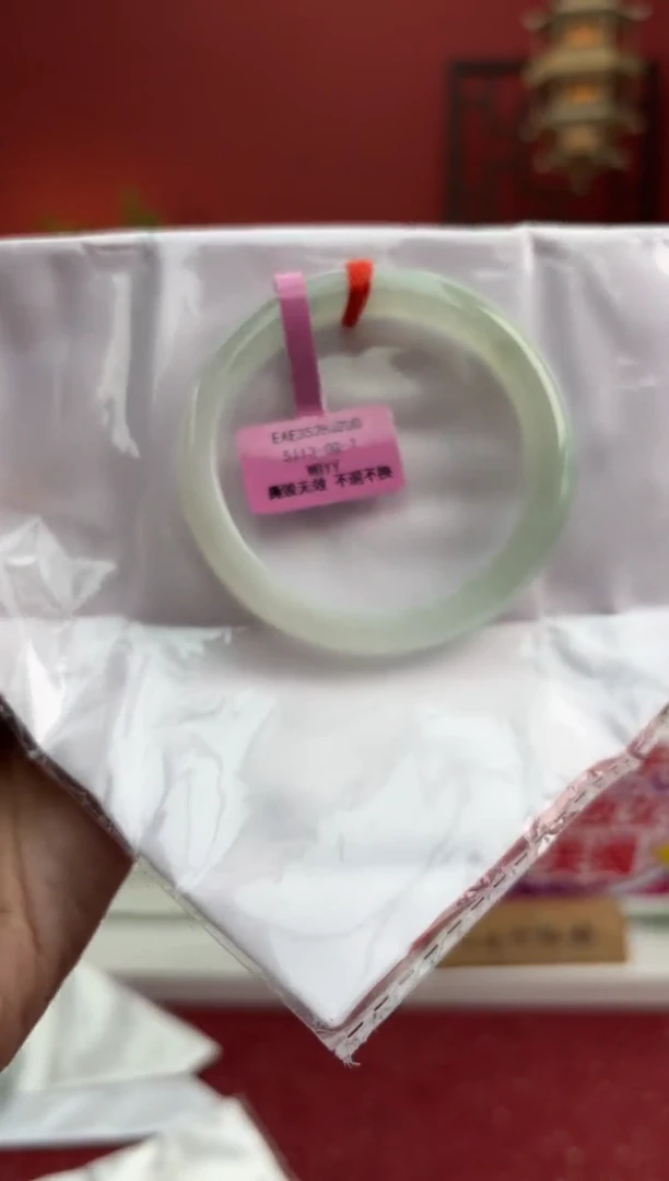 未镶嵌手镯翡翠翡翠手镯