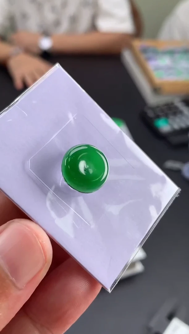 未镶嵌定制翡翠义****哥翡翠