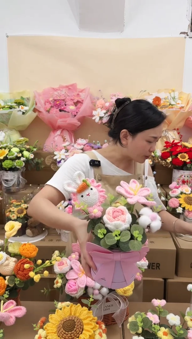 【孤品】非遗手工针织花束摆件