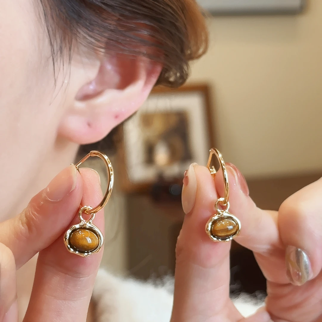 H406 秋冬美拉德色猫眼耳环气质时尚百搭