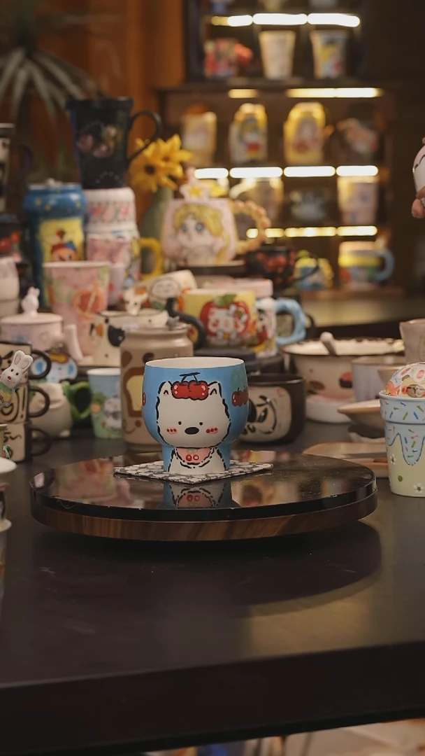 景德镇釉下彩绘设计师款式陶瓷
