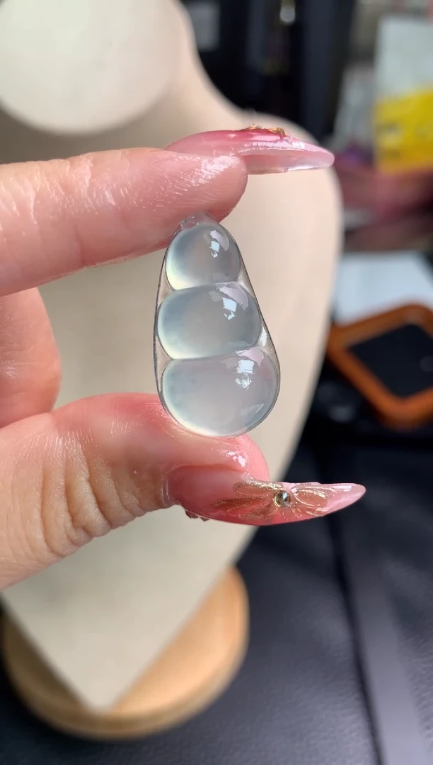 定制翡翠未镶嵌豆子