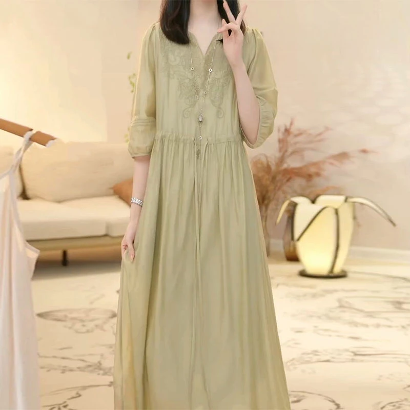 法式裙子刺绣收腰温柔飘逸中长款连衣裙V领国风系带宽松大码长裙
