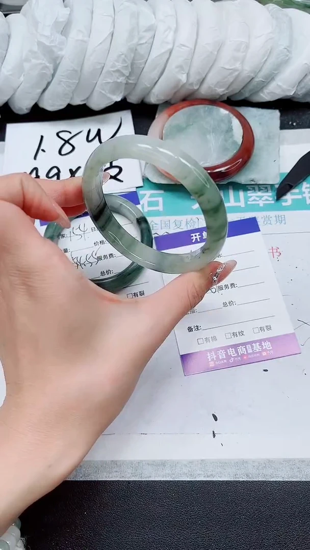 【闪购商品】石英质玉手镯未镶嵌A155-60/61