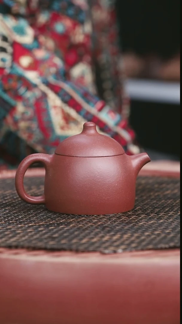 茶壶紫砂台西底槽清金权120CC