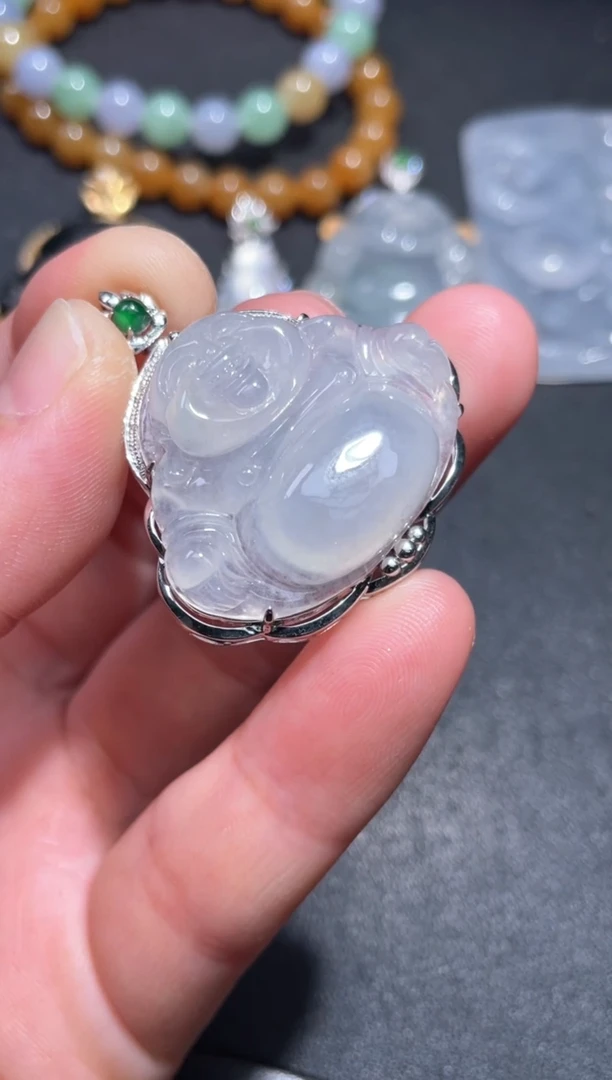 颈饰18K金镶嵌翡翠4