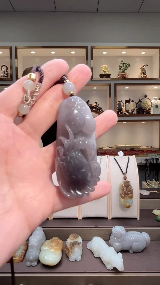 颈饰未镶嵌和田玉苏