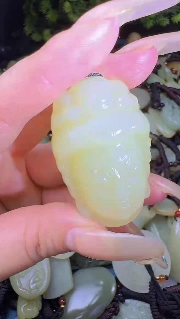 和田玉未镶嵌颈饰50