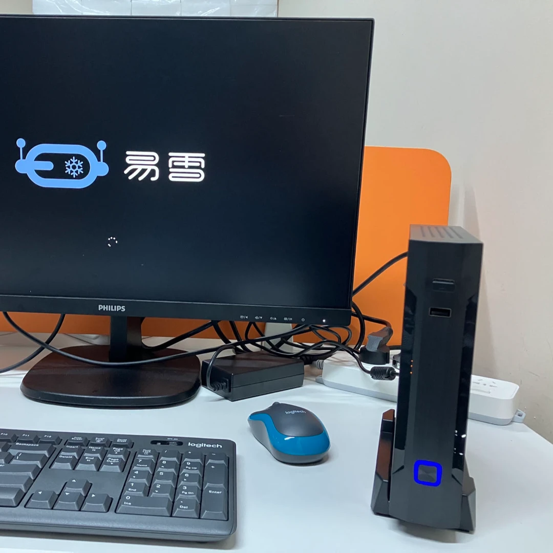 易雪WY362迷你主机/12代i5-1235U/16GB/512GB/3*HDMI/4*M.2/SATA