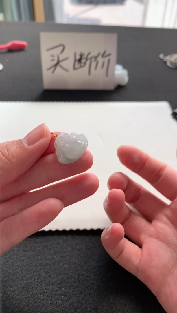 未镶嵌挂件翡翠佛公