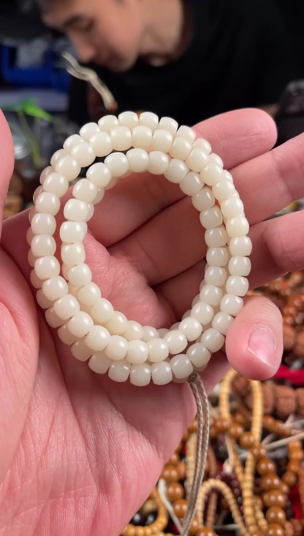 白玉菩提吊坠王胖子文玩工作室菩提根7*6左右直切