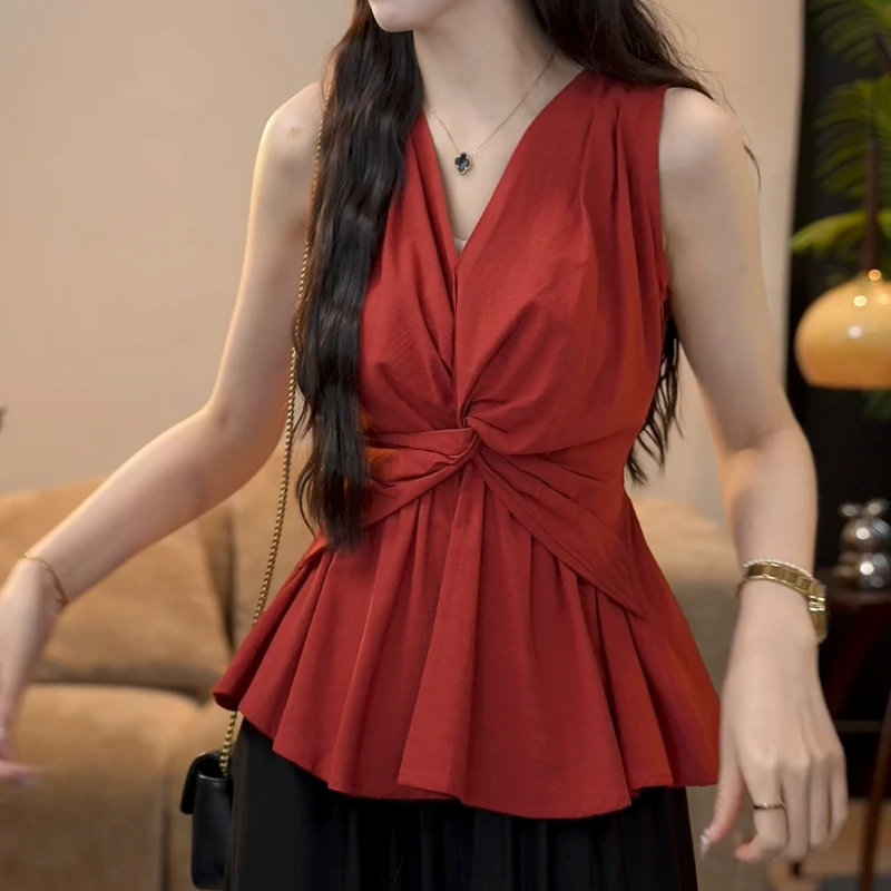 【山月小记】夏季新款休闲时尚法式设计感V领扭结衬衫女LK2503380