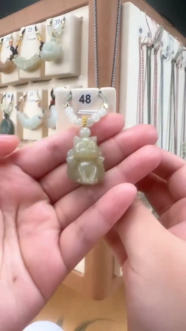 【闪购商品】和田玉颈饰未镶嵌小风九吊坠