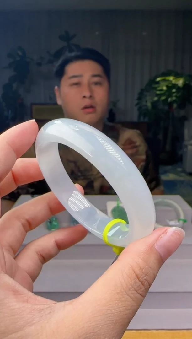 翡翠手镯未镶嵌YL@@60B7J12251