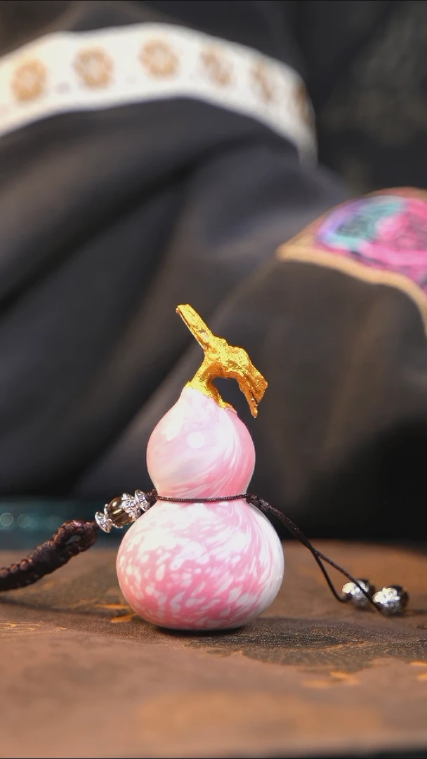 【闪购商品】YQ204漂漆精致小手捻{未开口}