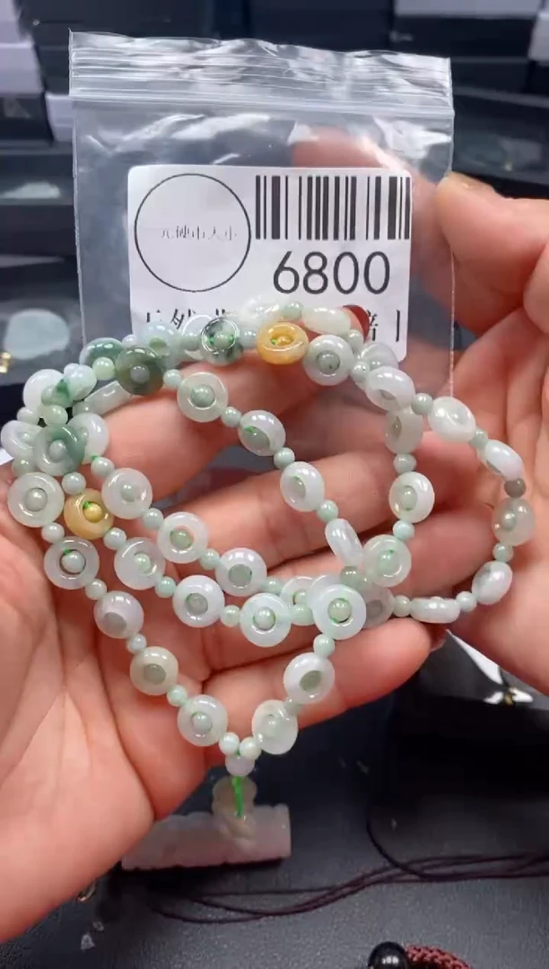 吊坠(不含链)未镶嵌翡翠6800