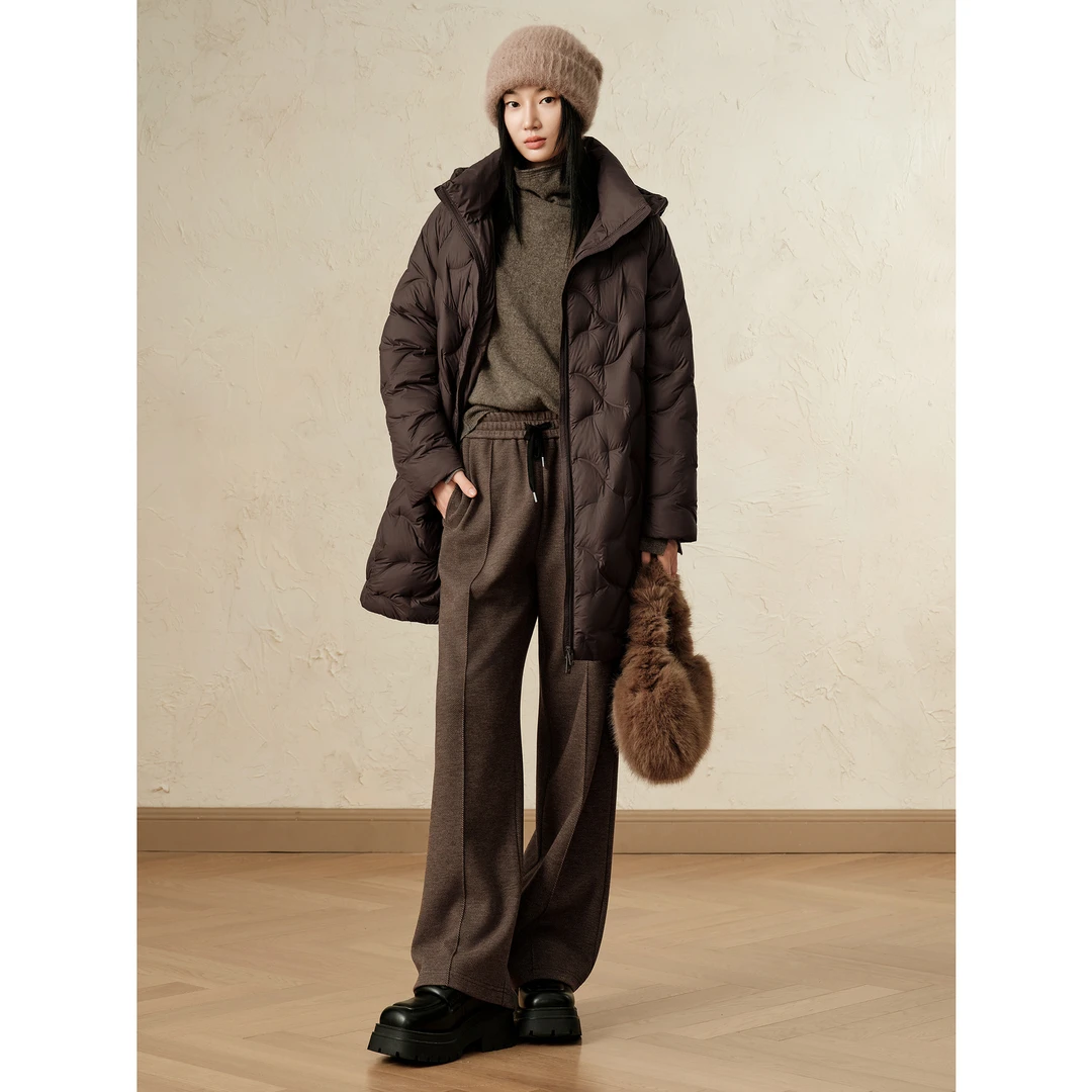 玖姿·安娜蔻韩系慵懒立领连帽茧型白鸭绒中长羽绒女新款KWFD03216