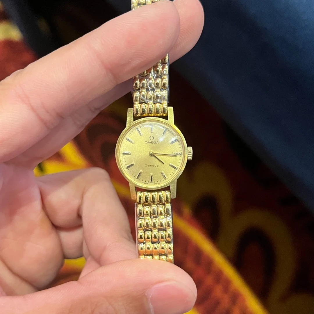 95新 Omega/欧米茄  手动机械后钻/公价32999/wh9999