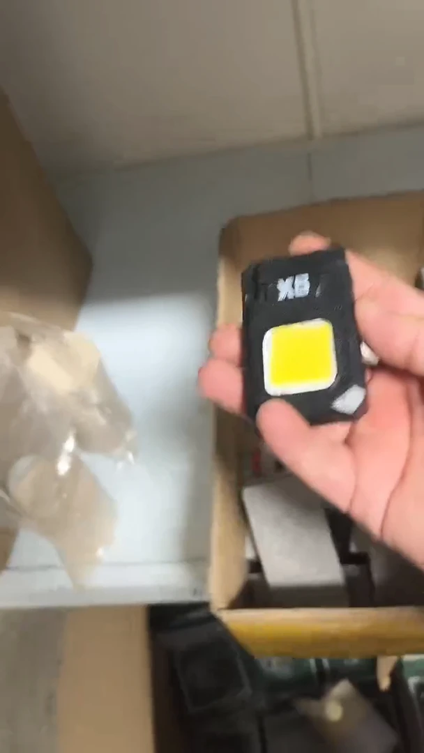 可上飞机可上高铁多功能打火机-超亮侧灯走夜路专用